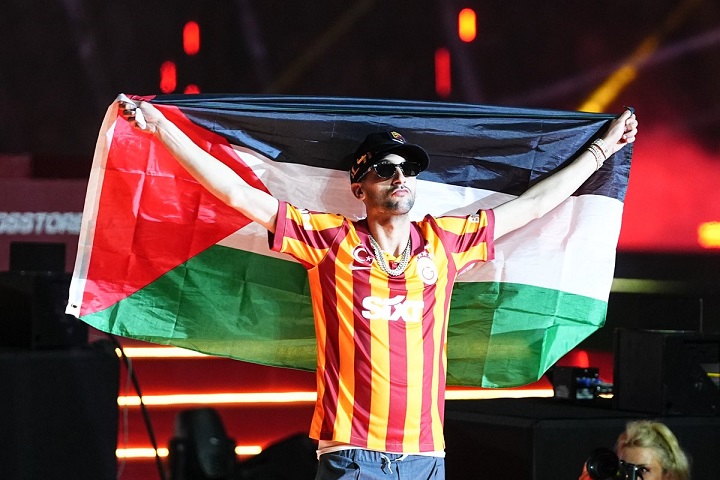 Hakim Ziyech, en fremragende spiller fra Midtøsten, heier for staten Palestina